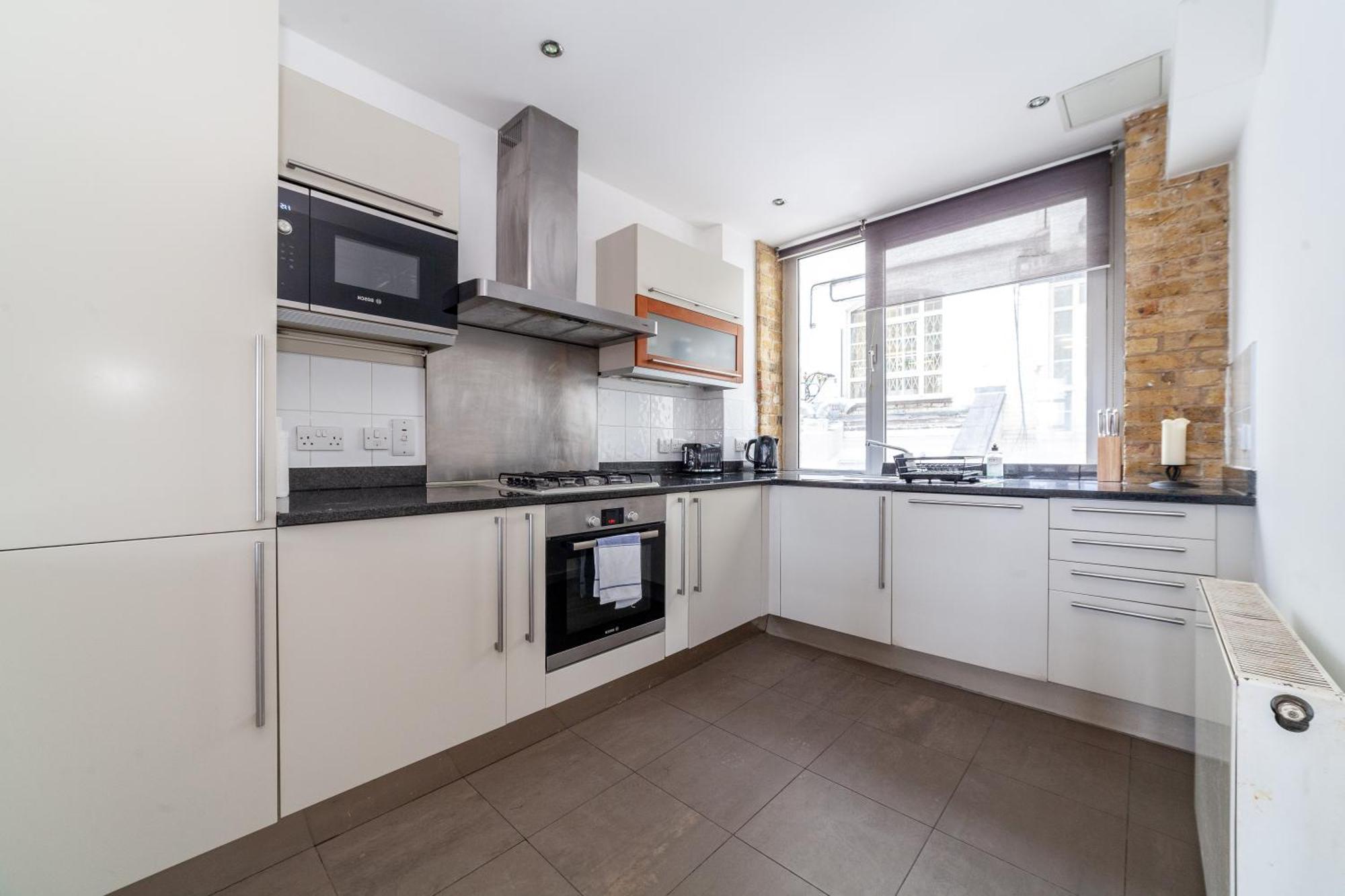Elegance & Chic Design - 2-Bedroom Haven London Exterior photo